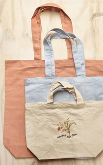 B303-680 - geborduurde mooiemaat tas deining